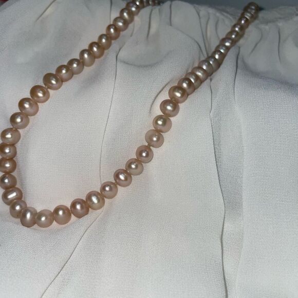 Elegant Fresh Water Banquet Pink Pearl Necklace - Picture 5 of 6